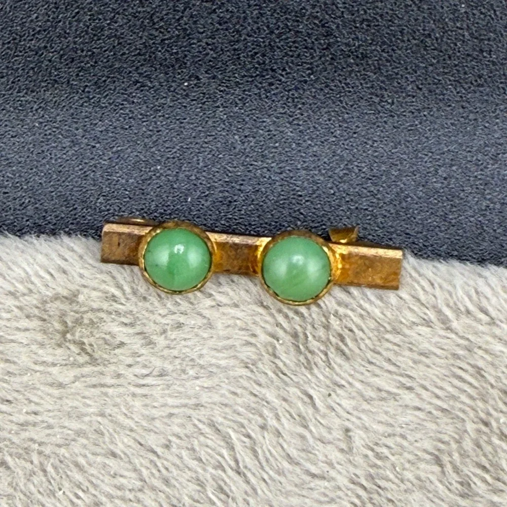 Vintage Victorian Bar Brooch Gold‎ Tone Green Stone